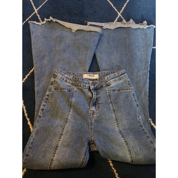 Rock & Roll Bargain Button Bell Bottom Light Wash Jeans 27x34 - Picture 3 of 7